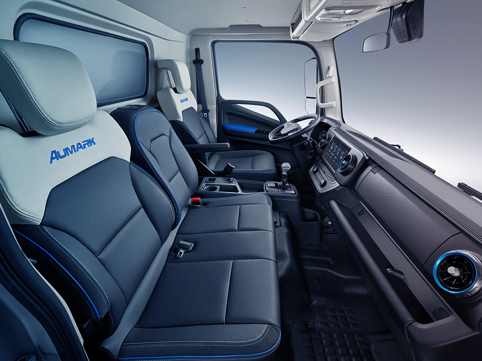 Interior da nova cabine Eagle Eye do Aumark 916